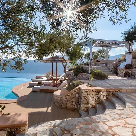 Heliopetra Luxury Lefkas Vasiliki