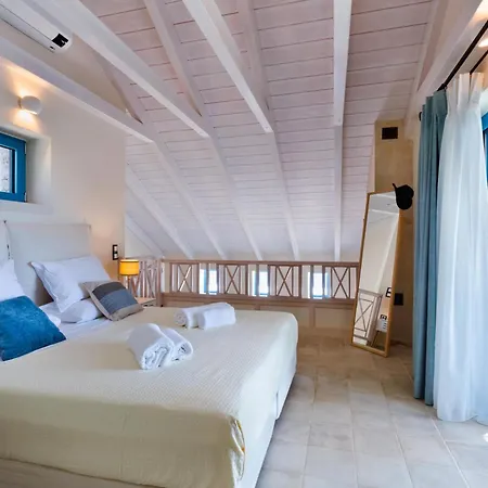 Heliopetra Luxury Lefkas Villa